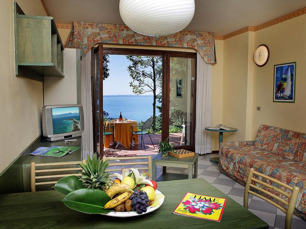 Residence Madrigale Marciaga Buitenkant foto